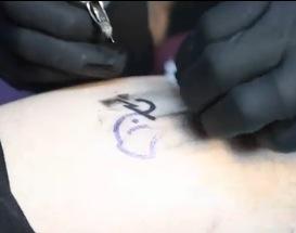 screen capture17 Un tatouage contre un iPad 2 gratuit