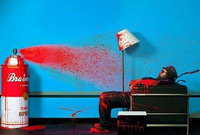 L'imagination entoure le monde.