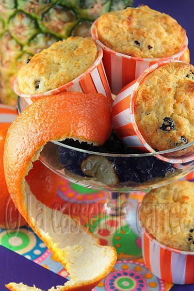 Cent-quarantième participation aux TWD - Muffins ensoleillés orange, ananas et bleuets séchés