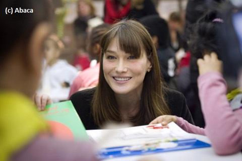 Salon du livre de Paris 2011 ... Carla Bruni en visite (photos)