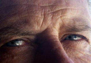 831  320x240 jm Here comes the blue