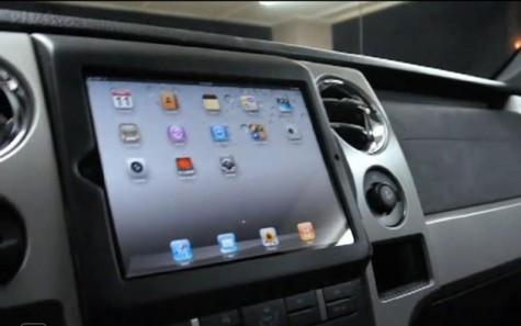 L’iPad2 dans votre auto