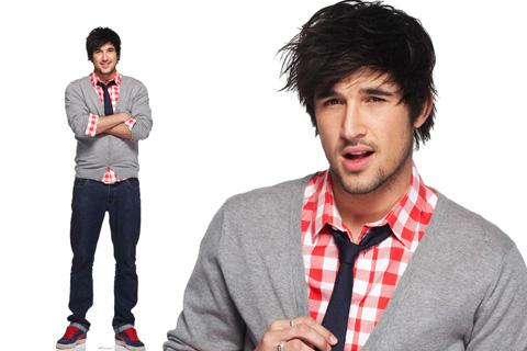 Carré Viiip ... portrait et photo de Noam ...  le ptit lyonnais qui se la raconte