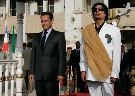 Sarkhozy et son capain Kadhafi