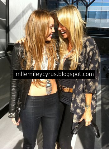 Image and video hosting by TinyPic