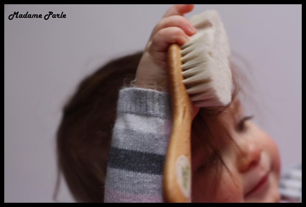 J’ai testé pour vous une brosse, un jouet en bois et un produit exfolliant