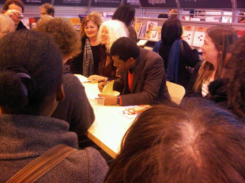 Dédicaces de Dany Laferrière, Atiq Rahimi et Daniel Picouly au Salon du Livre de Paris 2011