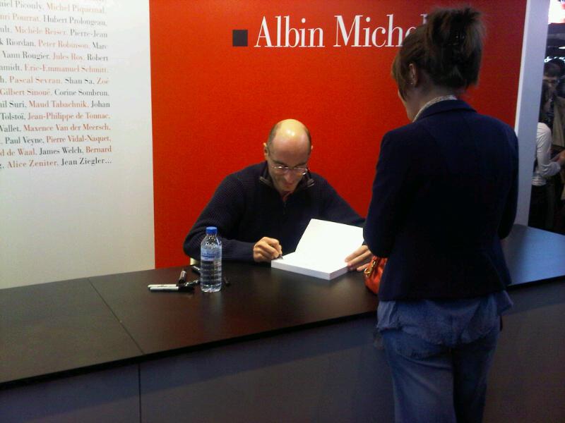Bernard Werber, Pierre Pelot et les frères Bogdanov en dédicace au Salon du Livre de Paris 2011