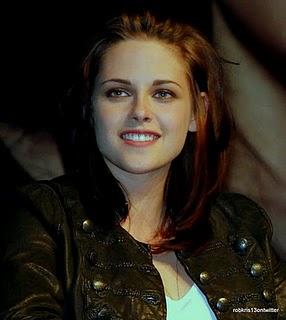 Kristen Stewart at the L.A. Twi Con 06.12.10