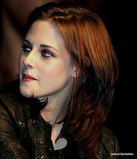 Kristen Stewart at the L.A. Twi Con 06.12.10