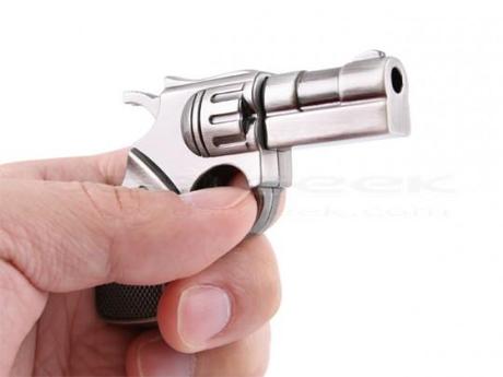 swrevusbdrive4 swrevusbdrive4 540x405 Un pistolet inoffensif
