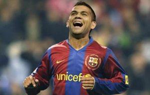 Barcelone : Alves prolonge jusqu’en 2015 !