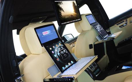 Mercedes S 600 livrée avec deux iPad 2...