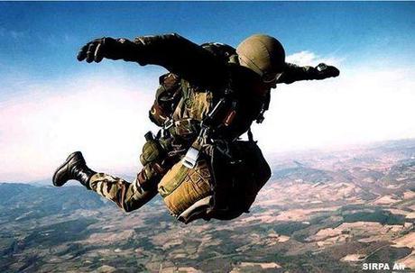 parachutiste_281229 L’iPhone fort fragile ? On dirait que non !!