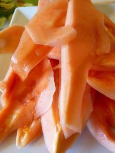 Salade pas tout à fait Thaïlandaise à la papaye plus tout à fait verte