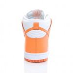 nike dunk white bright mandarin 4 150x150 Nike Dunk High White/Bright Mandarin disponibles en ligne