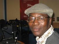 Le lauréat des prix littéraires de Radio-Canada, Isidore Guy Makaya, sera présent au Salon du livre de Trois-Rivières pour une séance de signature