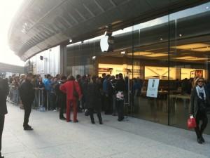 Retour sur le lancement français de l’iPad 2