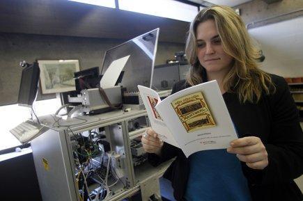 La machine Espresso book machine imprime des livres en... (Photo: Martin Chamberland, La Presse)