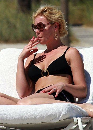 katherine heigl black bikini miami march 2011