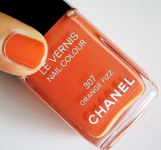 Soyez UNE FEMME VERNIS Soyez UNE FEMME VERNIS