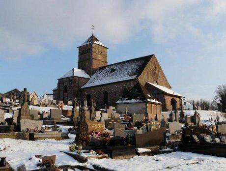 Église romane : Notre-Dame de Champ-le-Duc (Vosges) Église romane : Notre-Dame de Champ-le-Duc (Vosges)