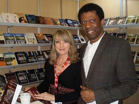 Vidéo : Trois auteurs de la CSDM, Caroline Coté et Dany Laferrière étaient présents au Salon du livre de Trois-Rivières 2011 (au Québec)