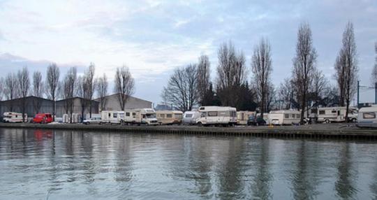 L'immense camp rom de Bobigny évacué hier matin