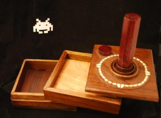 joy 1a 540x396 Un Joystick boîte à bijoux !