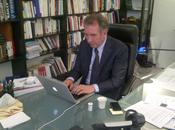 4000 questions pour Bayrou heure twitter