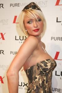 Paris Hilton - Pourquoi faut-il éviter les femmes sexy?