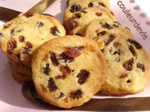 Biscuits coco, rhum et raisins secs