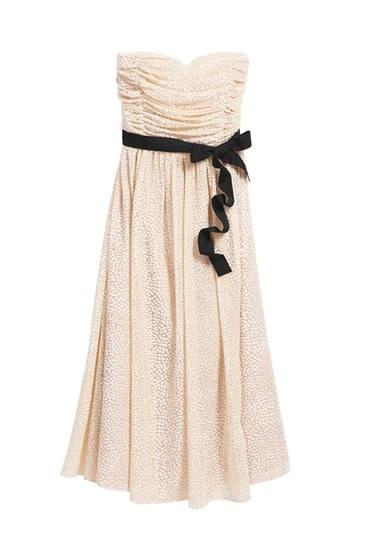 http://imworld.aufeminin.com/dossiers/D20101208/Robe-sequins-rose-poudre-H-M-190722_L.jpg