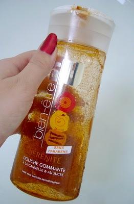 Le meilleur gel douche gommant à la cannelle vient de chez...