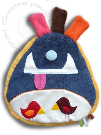 Range_pyjama_monstre_aux_oi