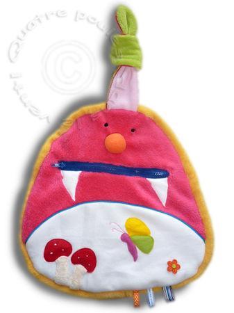 Range_pyjama_monstre_aux_c1