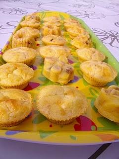 Mini muffins chèvre-lardons et raisins secs
