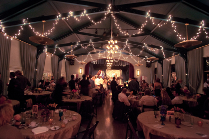 Promenons-nous sous la pluie… {Real Wedding}