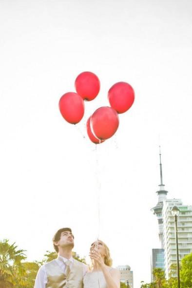 167298_200043110006033_139896672687344_819862_1537245_n Joli ballon vole… {Real Wedding}