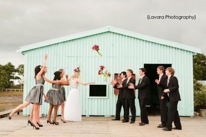 162698_192568417420169_139896672687344_768812_316814_n Joli ballon vole… {Real Wedding}