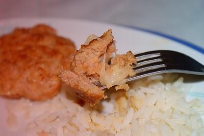 Palets de viande et croustillants de légumes avec sa sauce pistou