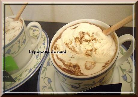 Café Mexico avec la cuillère Suisse tasse-pres.jpg