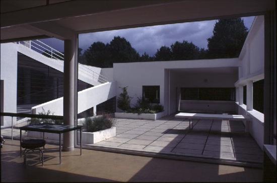 Villa Savoye - Le Corbusier - Ouverture sur la cours intérieure