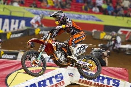 L’AMA contrôle la 350 SXF de Mike Alessi