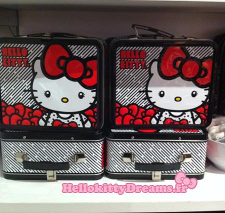 Hello kitty 3-D / Big Bow et Monster par Loungefly