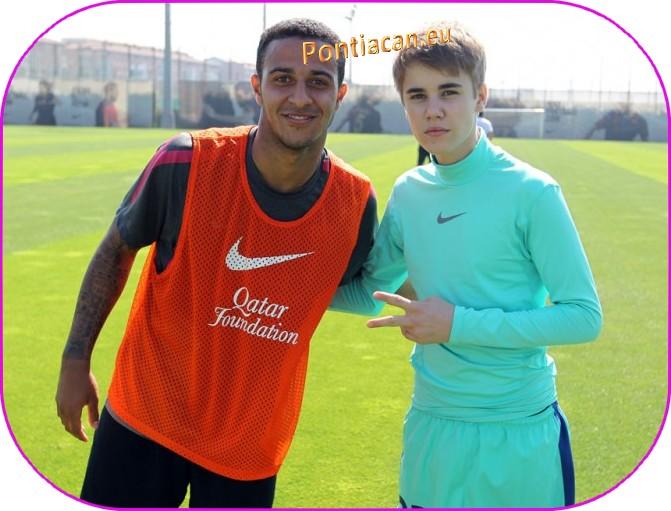 Justin Bieber : Recruter dans le FC Barcelona  ! (Vidéo)