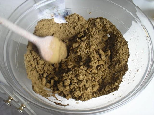 Préparation du henné