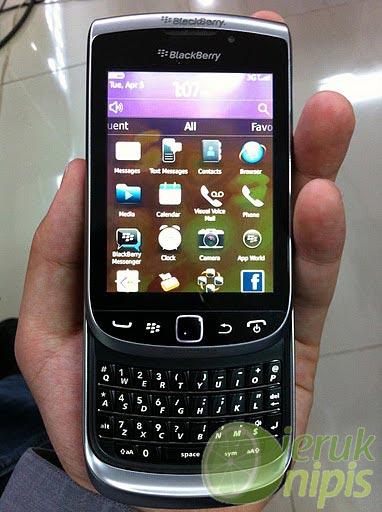 blackberry torch2 jennings1 De nouvelles photos pour le BlackBerry Torch 2 