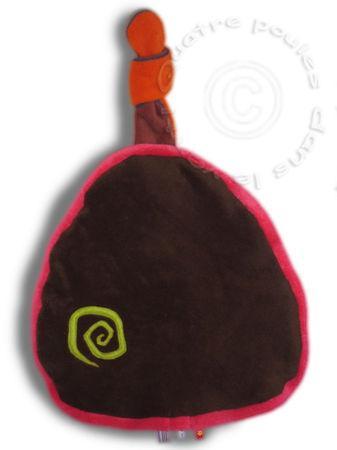 RANGE PYJAMA MONSTRE AUX PETITES ABEILLES Range_pyjama_monstre_aux_a5