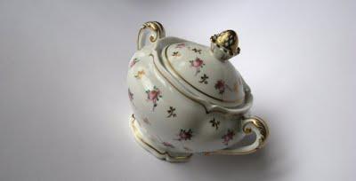 Vol au dessus d'un vide grenier